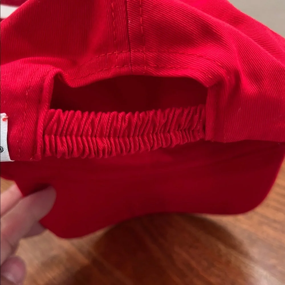 Buc-ee’s Red Youth Cap- NWOT